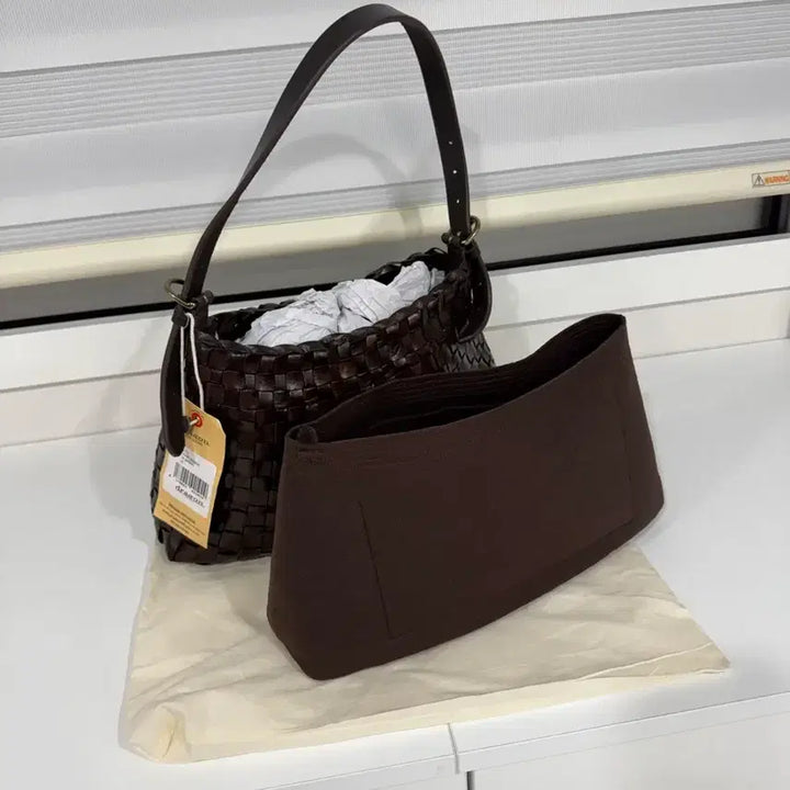 [BUNJANG] Dragon Diffusion Hobo 8170 Dark Brown Handbag / 드래곤디퓨전 호보 8170 dark brown(사몰가 이너백 포함)