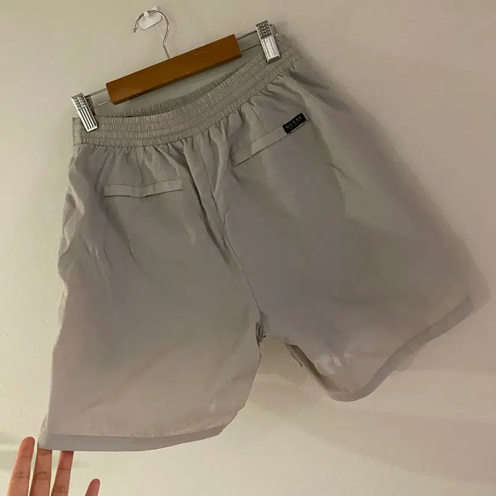 [BUNJANG] Guess Gray Athletic Shorts / 게스 운동복 팬츠 반바지 그레이