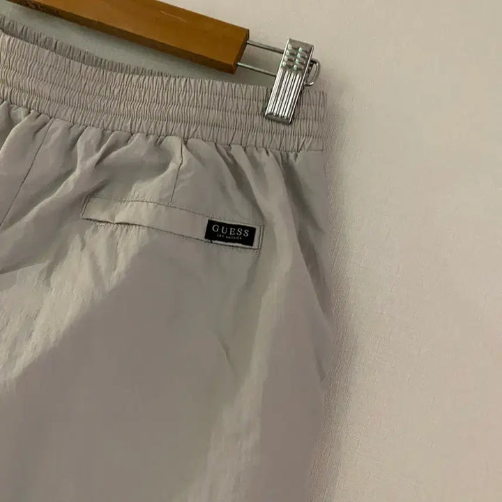 [BUNJANG] Guess Gray Athletic Shorts / 게스 운동복 팬츠 반바지 그레이