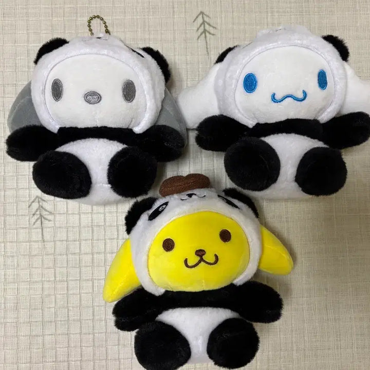 [BUNJANG] Sanrio Kitty, Crayon Shin-chan, Keycap Keyring / 산리오/ 키티/ 짱구/ 키캡 등 키링 인형 팝니다