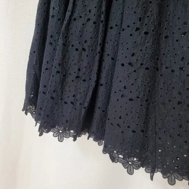[BUNJANG] Renibon Eyelet Blouse 55 / 레니본 아일렛 블라우스 55