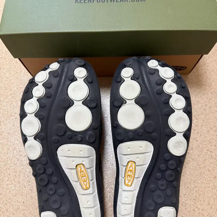 [SOLD OUT] [260] 킨 샨티