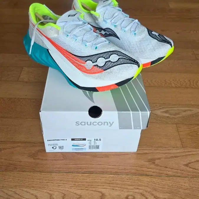[SOLD OUT] Saucony 엔돌핀 프로4  285사이즈