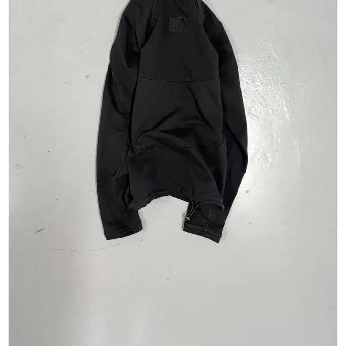 [SOLD OUT] 플라스틱프로덕트 반집업