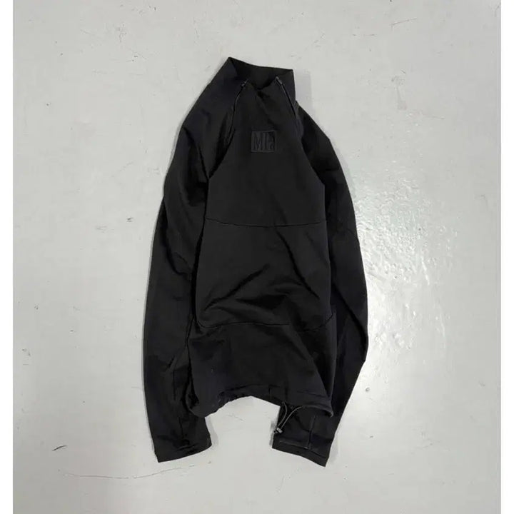 [SOLD OUT] 플라스틱프로덕트 반집업