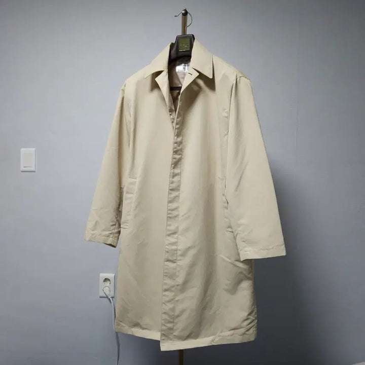 [SOLD OUT] M ) 자바나스 남성 미니멀 오버핏 맥코트
