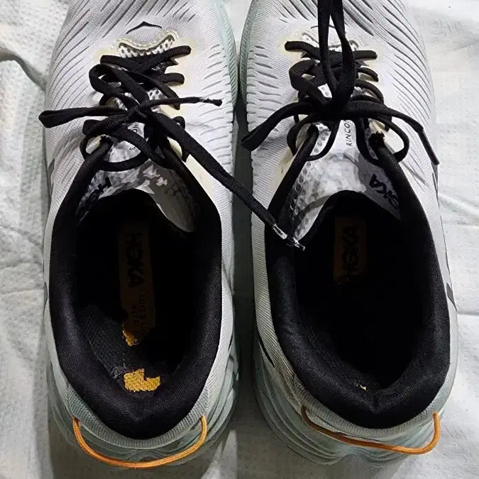 [BUNJANG] Hoka One One Lincoln 3 Sneakers / 호카 오네오네링컨3 사이즈280 세탁하시고 마지막사진확인