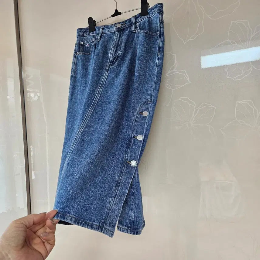 [BUNJANG] Tommy Hilfiger Denim Midi Skirt / 타미힐피거 데님 스커트 버튼 포인트