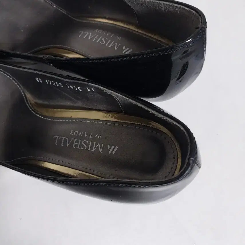 [SOLD OUT] 미쉘 바이 탠디 검정 기본 힐 구두 235~240