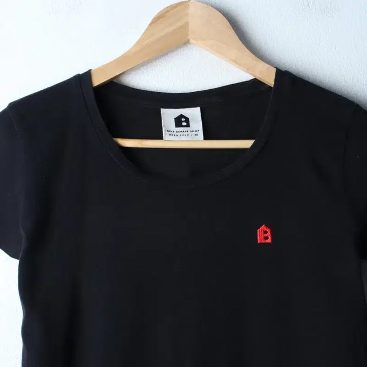 [BUNJANG] Beanpole Slim Fit Black T-Shirt / W(M-L) 빈폴 반팔 티셔츠 슬림핏 블랙 놈코어-184F3