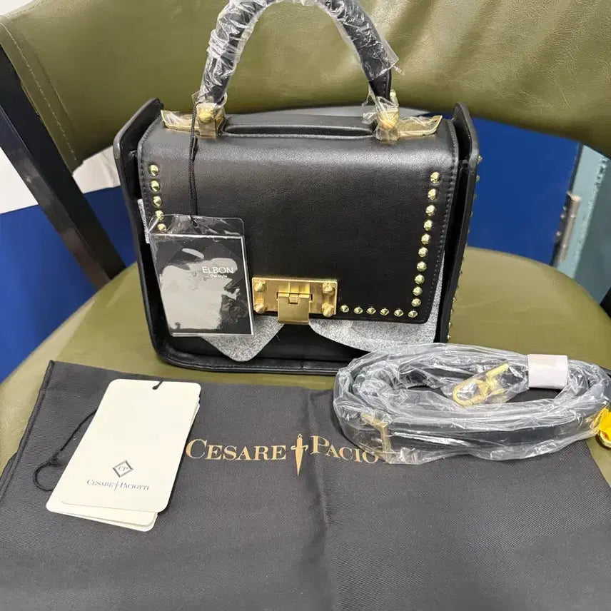 [BUNJANG] CESARE PACIOTTI Crossbody Bag / CESARE PACIOTTI 체사레 파치오티 크로스백