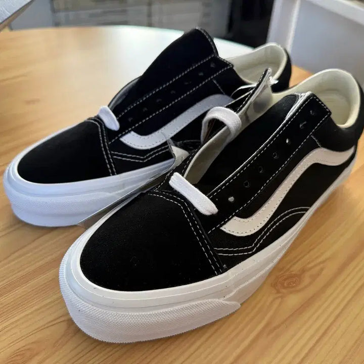 [BUNJANG] Vans Old Skool 36 LX Black/White Sneakers / 반스 올드스쿨 36 LX 블랙/화이트