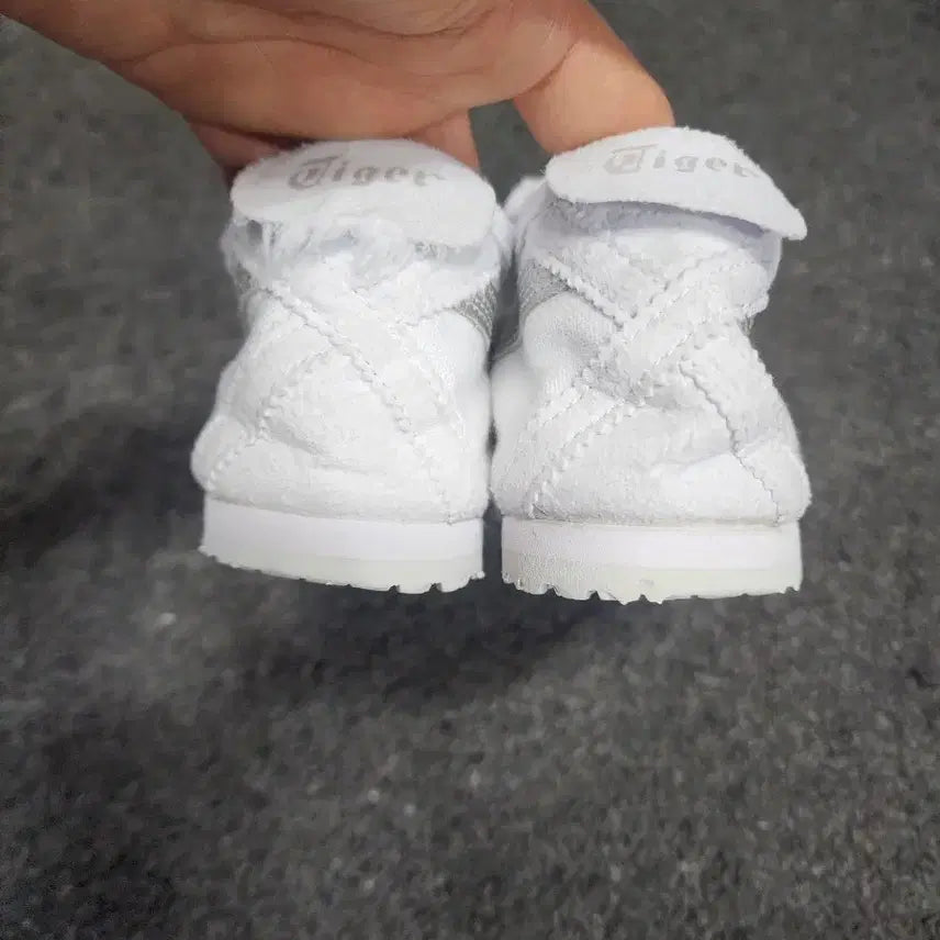 [BUNJANG] Onitsuka Tiger Mexico 66 White Silver Sneakers / 오니츠카타이거 멕시코66 흰은 250사이즈