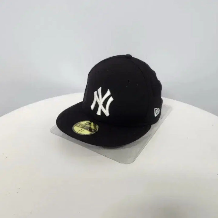 [SOLD OUT] 뉴에라스냅백