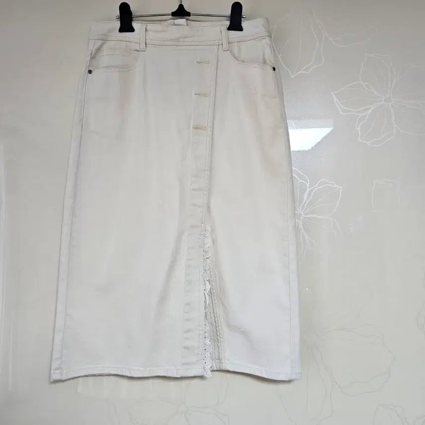 [BUNJANG] Hazzys Ivory Lace Point Skirt / 헤지스 아이보리 레이스 포인트 스커트