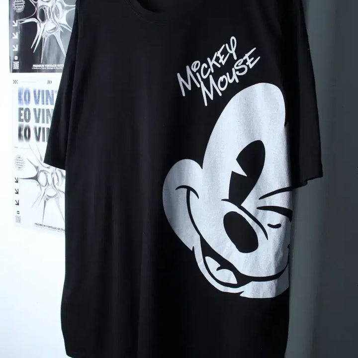 [BUNJANG] W(F) Disney Mickey Mouse Black T-Shirt / W(F) 디즈니 반팔 티셔츠 빅사이즈 미키마우스 블랙 한정판-184FC