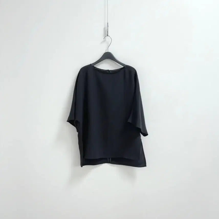 [SOLD OUT] 데일리룩 루즈핏 블라우스