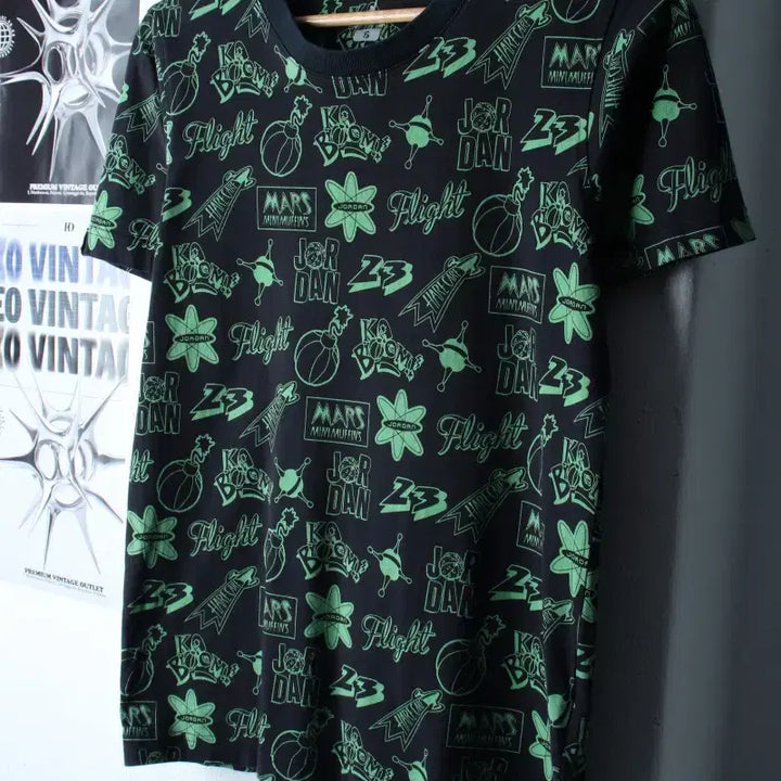 [BUNJANG] Jordan Pattern Green T-shirt / (S) 조던 반팔 티셔츠 패턴 그린 올드스쿨-184FD