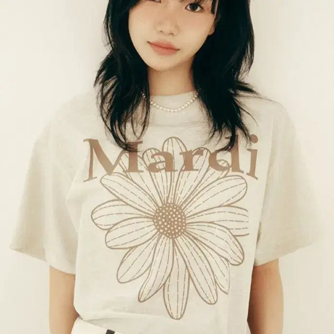 [SOLD OUT] 마르디메크르디 데이지 티셔츠