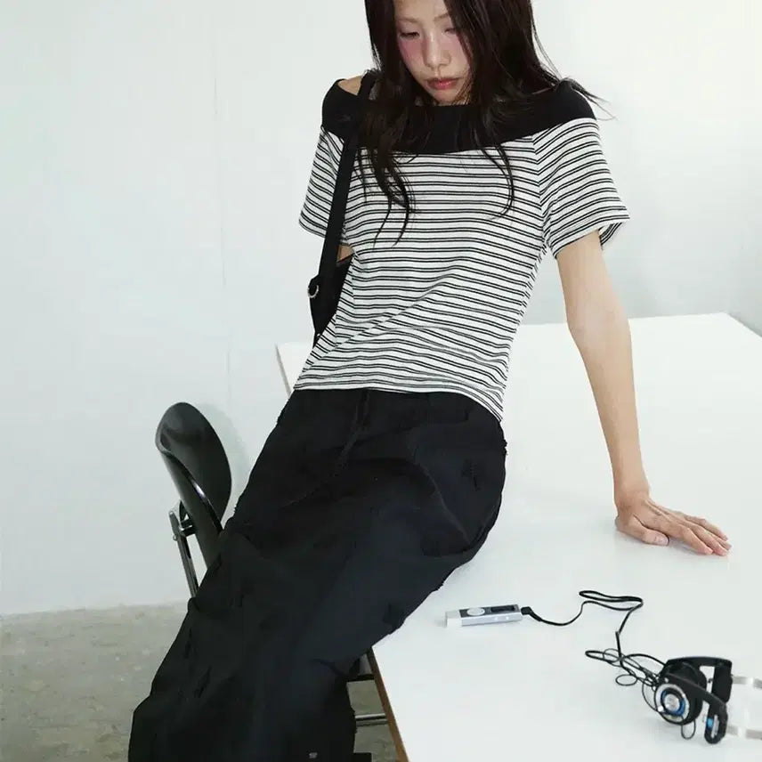[BUNJANG] Rense Striped Off-Shoulder T-Shirt / 렌세 rense 스트라이프 오프숄더 티셔츠(새제품)