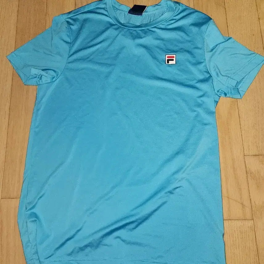 [BUNJANG] Fila Sky Blue T-shirt / 휠라 FILA 반팔 티셔츠 하늘색 95사이즈입니다