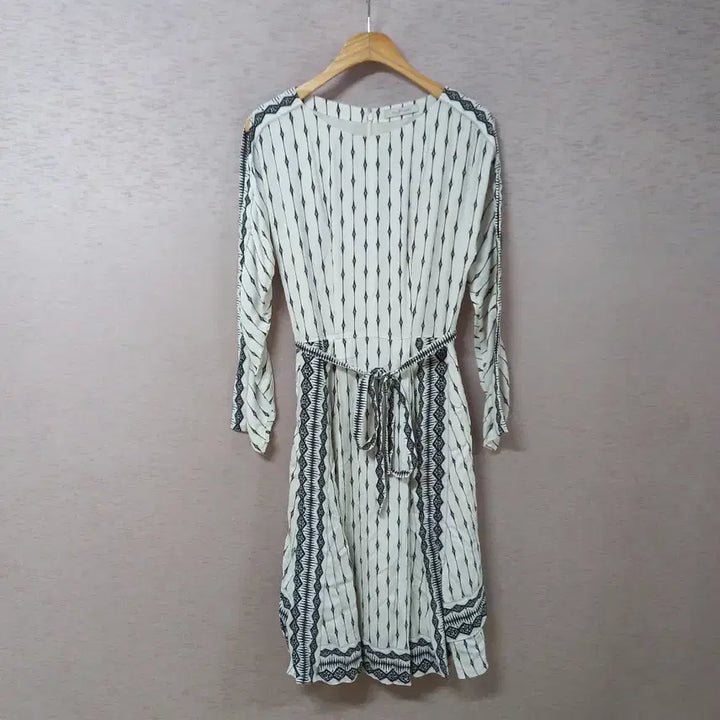 [BUNJANG] Jill Stuart Shoulder Slit Patterned Dress - Women&