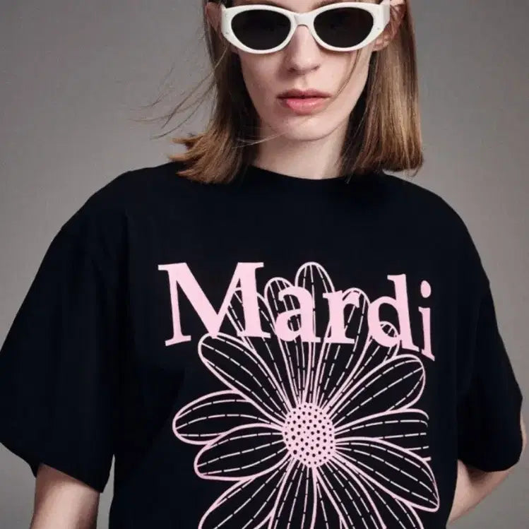 [BUNJANG] Mardi Mercredi Daisy T-shirt / 마르디메크르디 데이지 티셔츠
