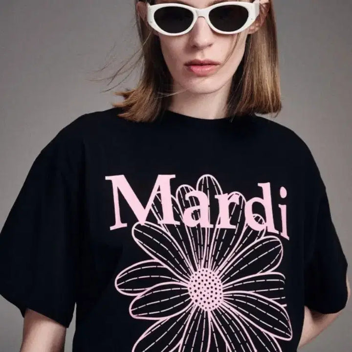 [BUNJANG] Mardi Mercredi Daisy T-shirt / 마르디메크르디 데이지 티셔츠