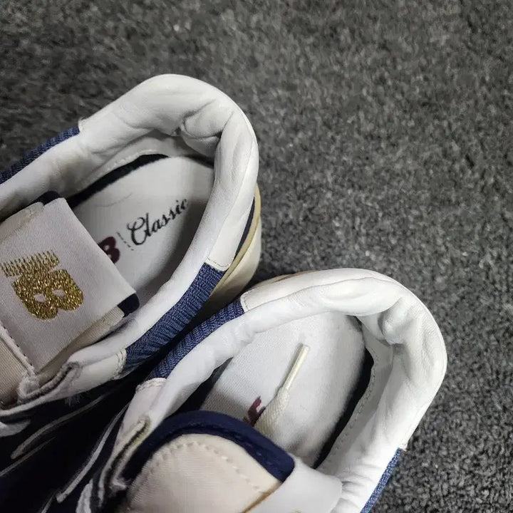 [BUNJANG] New Balance 574 Navy Sneakers / 뉴발란스 574 네이비 245사이즈