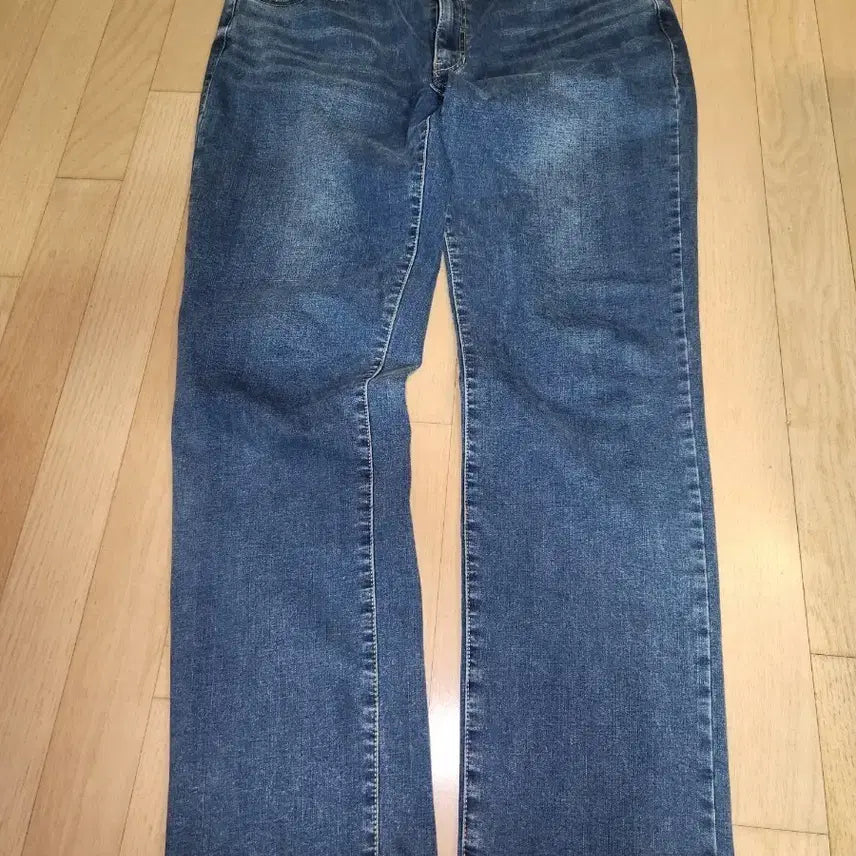 [SOLD OUT] GUESS 게스 데님 청바지