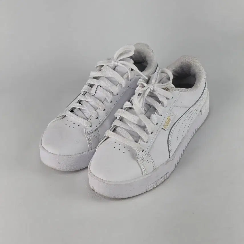 [BUNJANG] Puma Zada Renew White Sneakers / 푸마 자다 리뉴 화이트 스니커즈 운동화 230.ㄷ