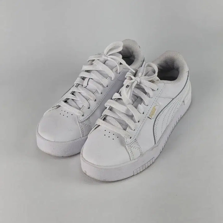 [BUNJANG] Puma Zada Renew White Sneakers / 푸마 자다 리뉴 화이트 스니커즈 운동화 230.ㄷ