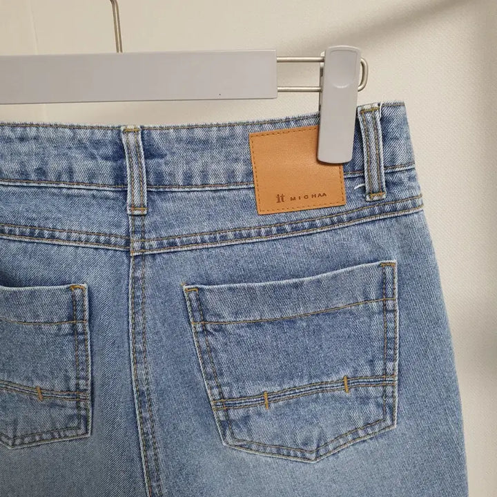 [BUNJANG] It MICHAA Light Blue Denim Jeans / 잇미샤 연청 청바지