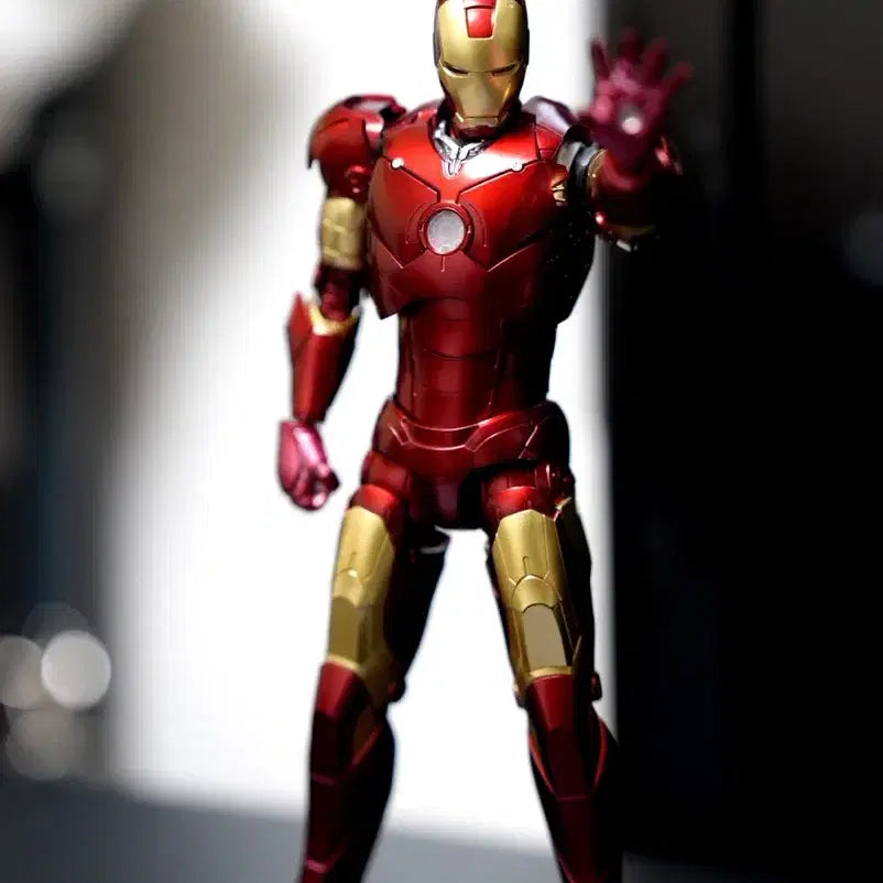 [BUNJANG] Threezero Iron Man Mark 3 + Flashback Tony Head Figure / 쓰리제로 아이언맨 마크3 + 플래시백 토니 헤드