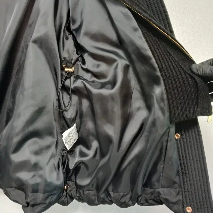 [BUNJANG] AtG Black Short Padded Jumper / AtG 블랙 숏패딩 점퍼