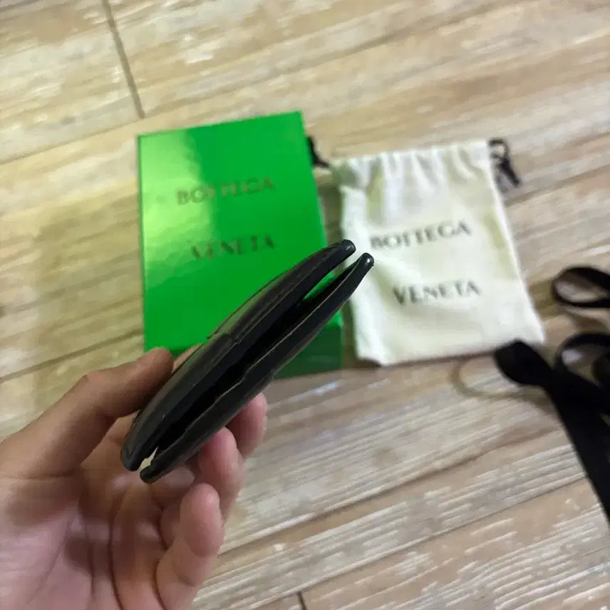 [SOLD OUT] [정품] 보테가베네타 반지갑 블랙