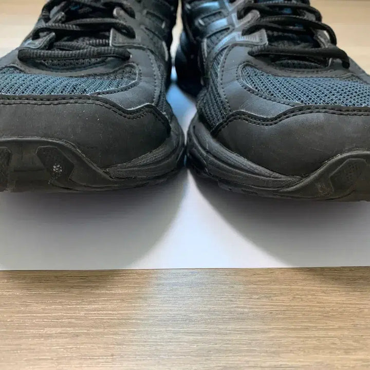[SOLD OUT] 아식스 조그100T 4E 블랙 265