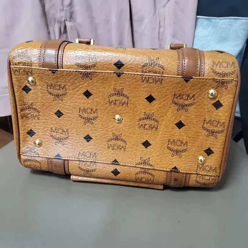 [BUNJANG] MCM Shoulder Bag / 엠씨엠 가방 성주택 있어요