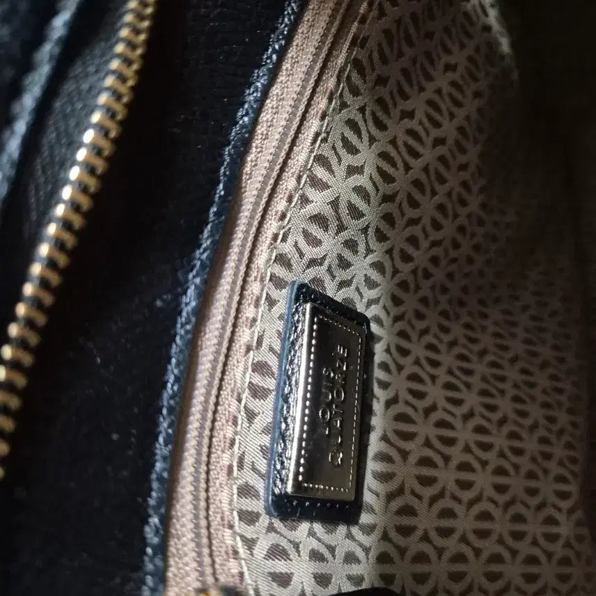 [BUNJANG] Louis Quatorze Leather Shoulder Bag / 루이까또즈
