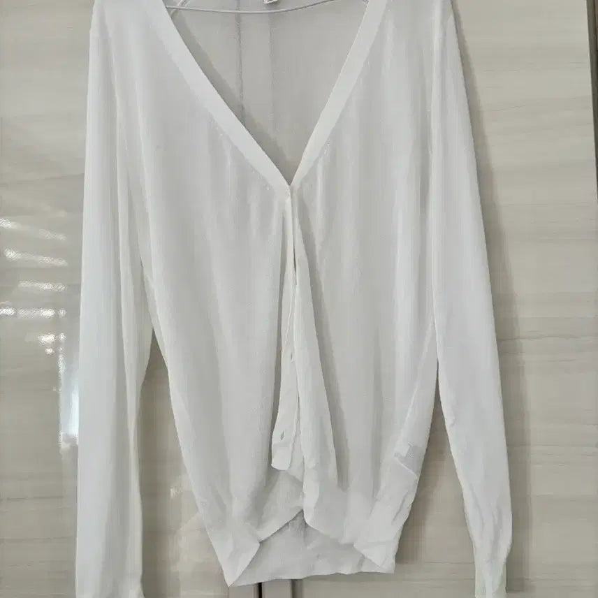 [BUNJANG] Uniqlo White Cardigan / 유니클로  가디건