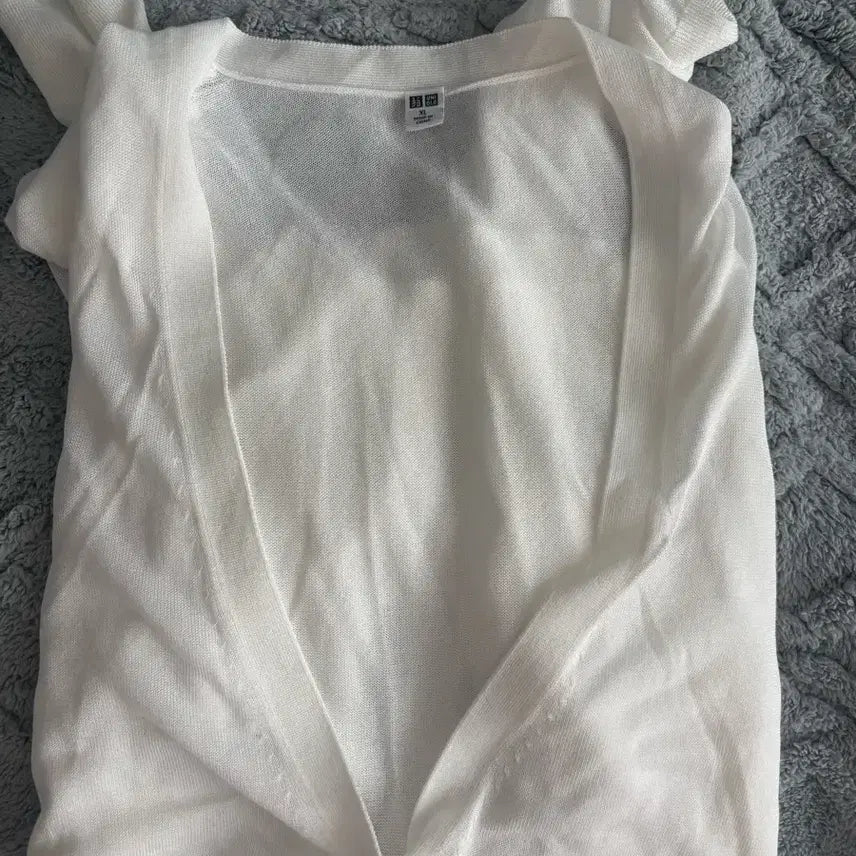 [BUNJANG] Uniqlo White Cardigan / 유니클로  가디건