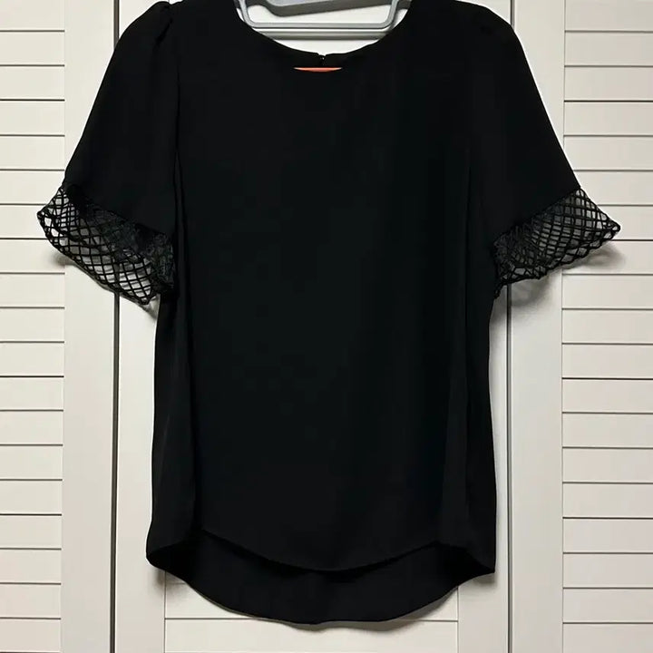[BUNJANG] High-Quality Short Sleeve Blouse - Black / 국내제작 하늘하늘 반팔 블라우스 블랙