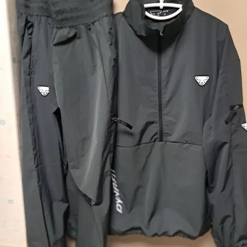 [BUNJANG] Dynafit Adorack Windbreaker Set 105 / 새상품 다이나핏 아도락  바람막이 셋업 상하의 세트 105