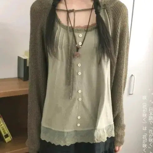 [SOLD OUT] 사키 모리걸 스쿠 볼레로 가디건 레이스 우드 단추 나시 에이블리
