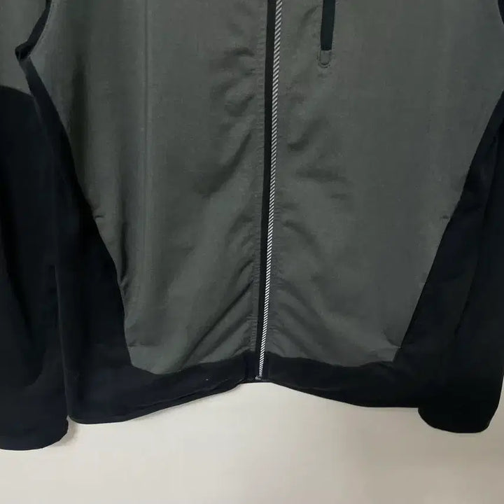[BUNJANG] New Balance Functional Spandex Training Jersey Zip-Up (Size 100) / 100 뉴발란스 기능성 스판 트레이닝 져지 집업 정품
