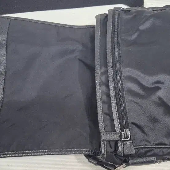 [BUNJANG] Prada Tessuto Poconno Messenger Bag / 프라다 테수토 포코노 메신저백