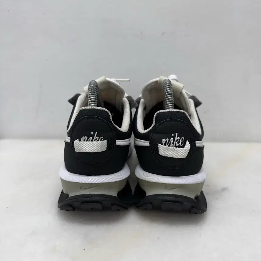 [BUNJANG] Nike Air Max Pre-Day Sneakers / (250)나이키 운동화 맥스 프리데이