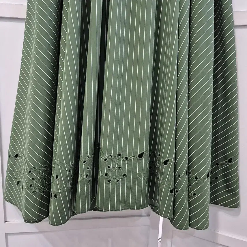 [BUNJANG] Time Stripe Flare Long Skirt / 타임 스트라이프 플레어 롱스커트