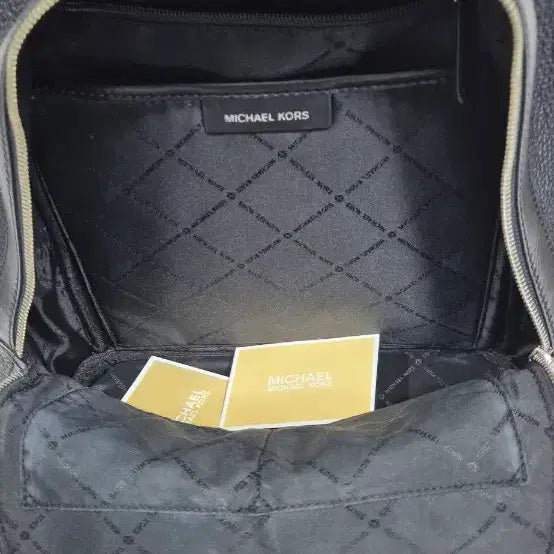 [BUNJANG] Michael Kors Rhea Medium Leather Backpack / 마이클코어스 레아 미디움 가죽 백팩