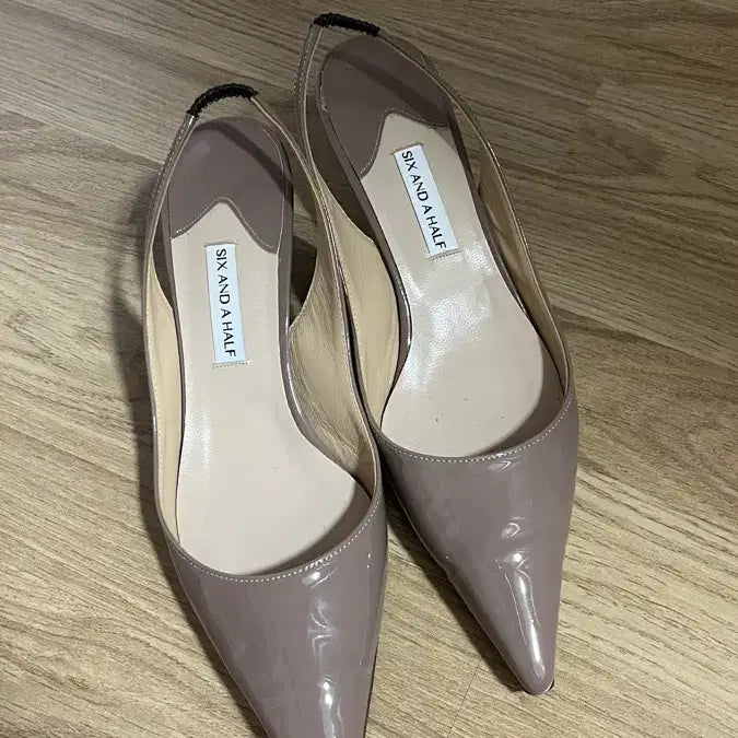 [SOLD OUT] SIX AND A HALF 슬링백 펌프스 gia 마룬컬러 245